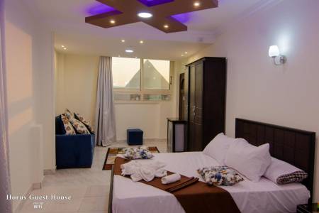 Horus Guest House Pyramids View3