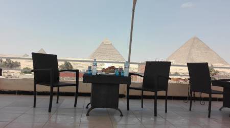 Horus Guest House Pyramids View45